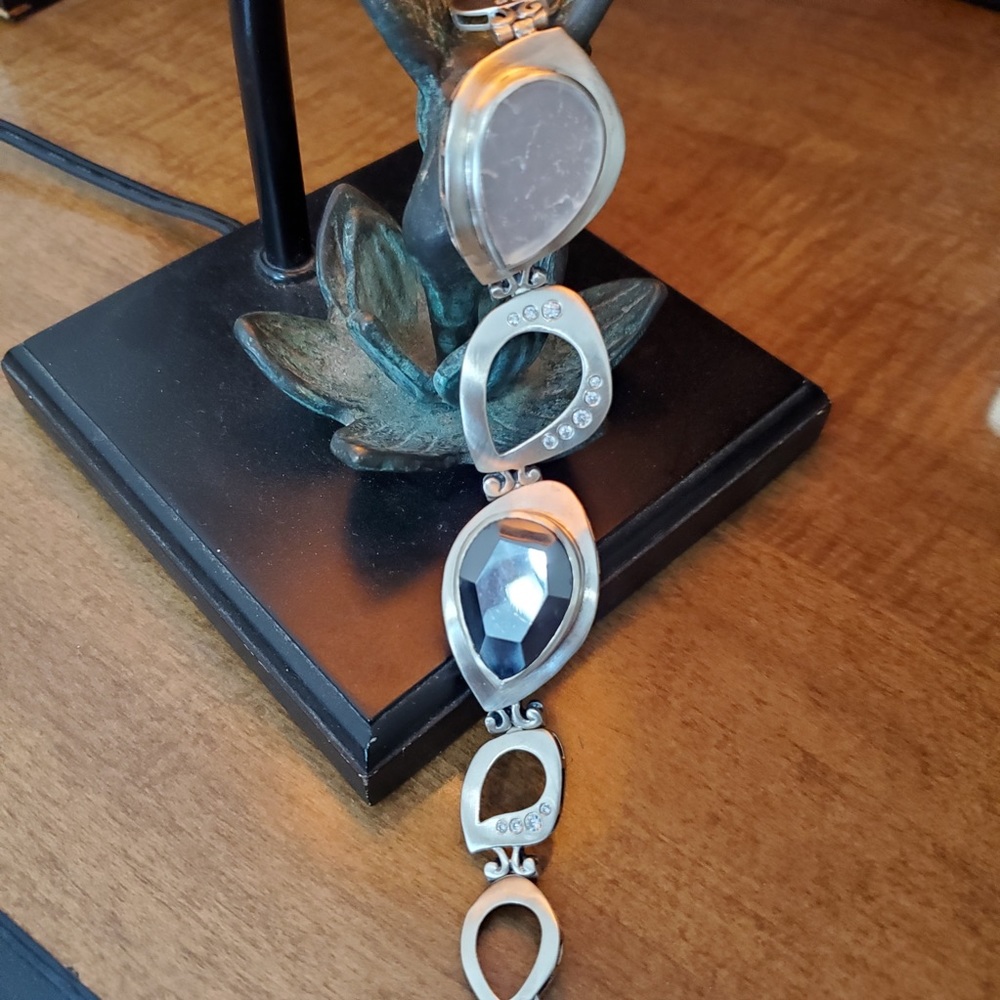 ⬇️Silpada Hematite Rock Crystal and CZ Tuxedo Bracelet 925 PRICE DROP⬇️ - Picture 6 of 16